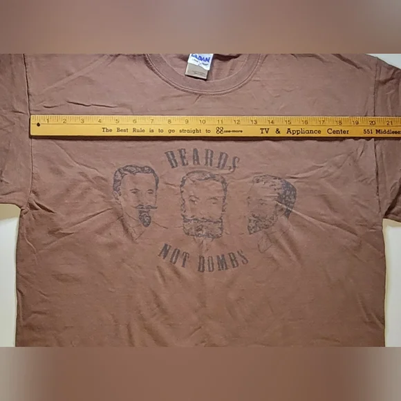 đź§”Beards not Bombsđź’Łtee - Picture 2 of 5